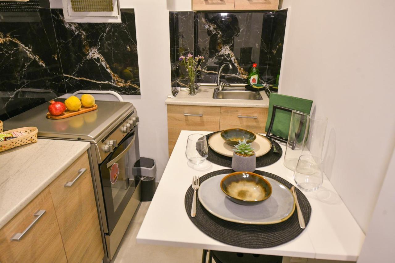 Modern, Comfortable Apartment, In The Heart Of The City_2 لاريسا المظهر الخارجي الصورة